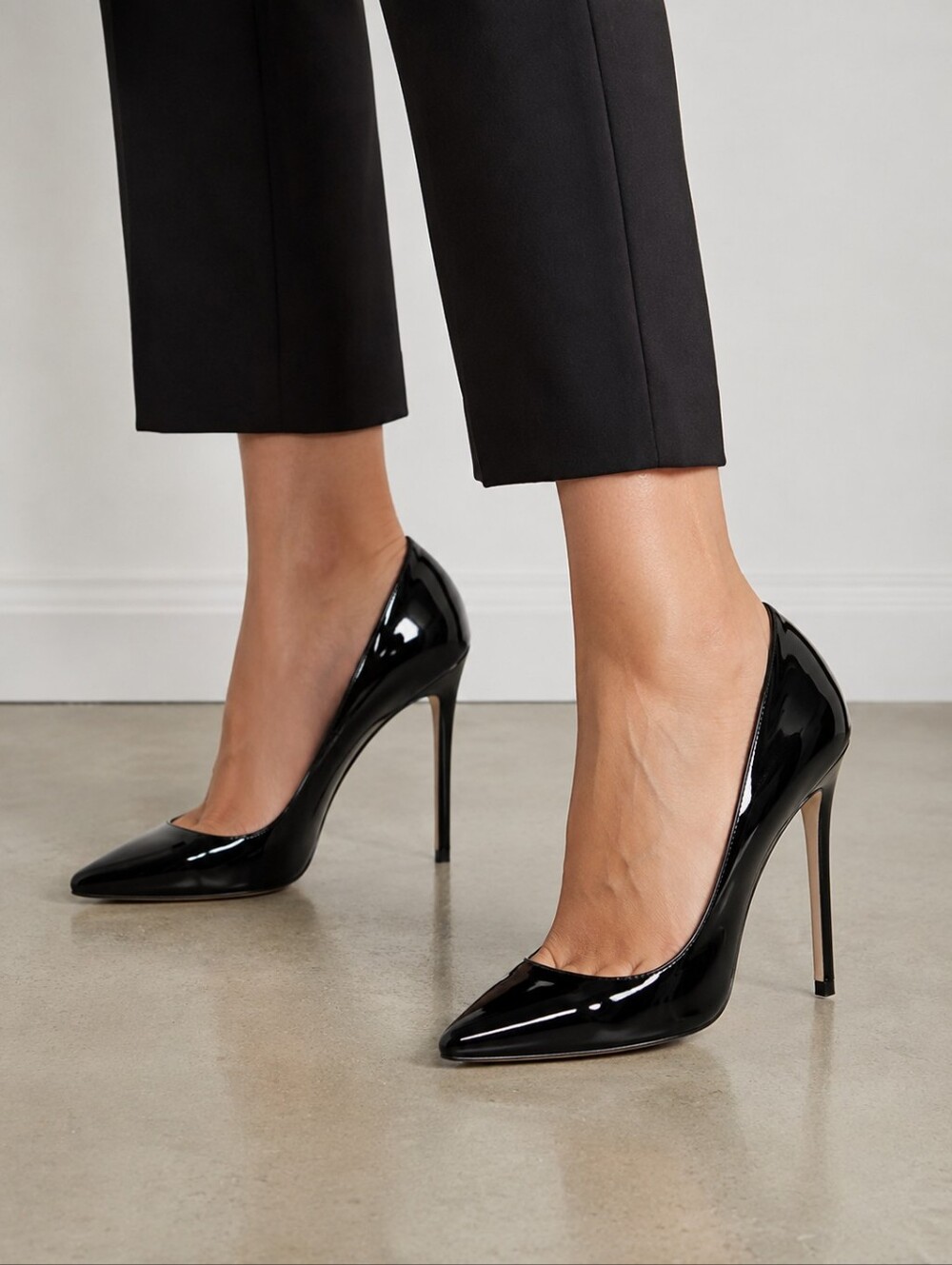 FEMME Los Angeles Black Patent Leather Pointed Toe Stiletto Pumps Size 41 / US 1